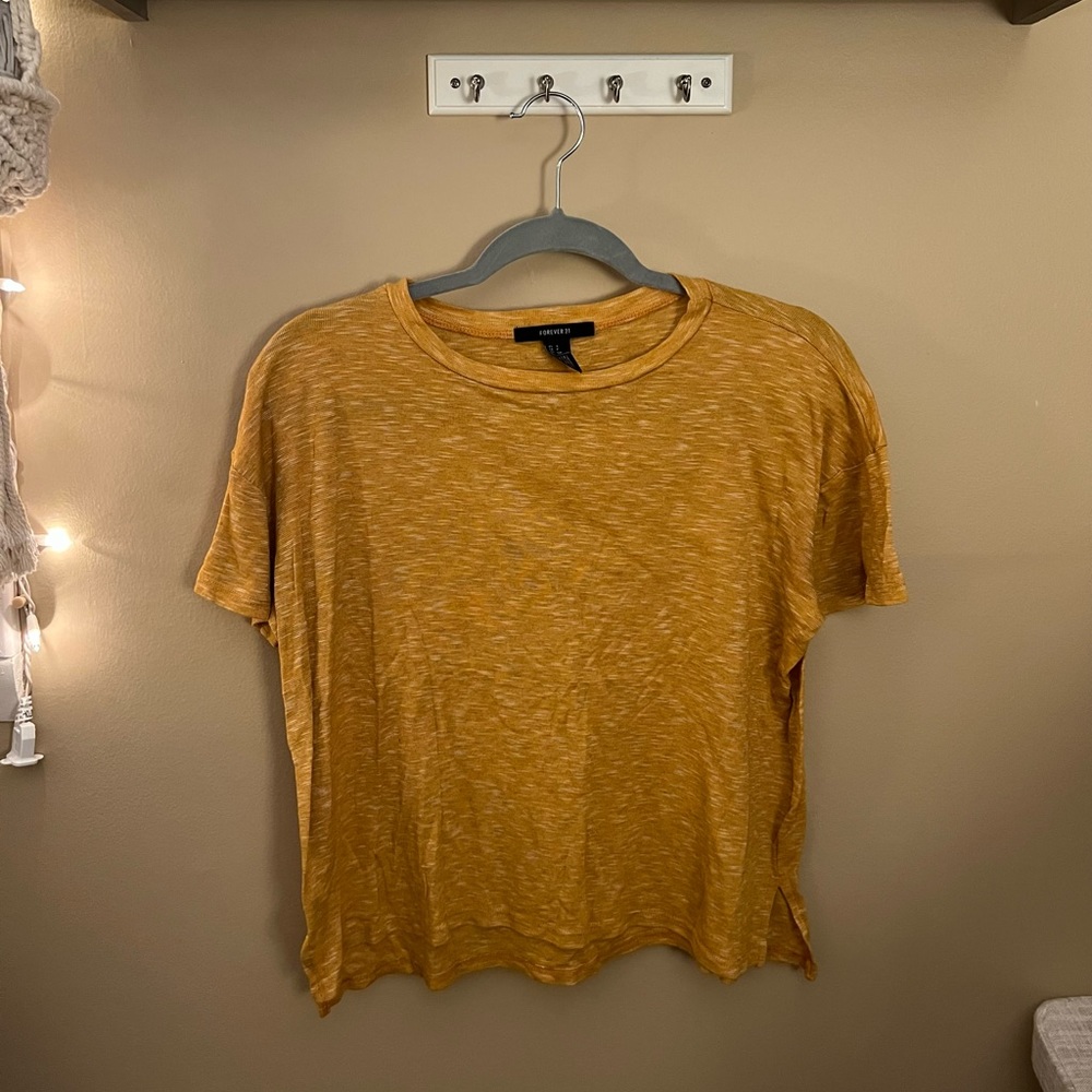 Forever 21 mustard yellow oversized tshirt size S